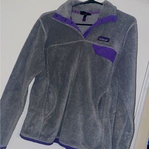 Purple & Grey Patagonia fleece pullover. Size medium. Only worn twice!